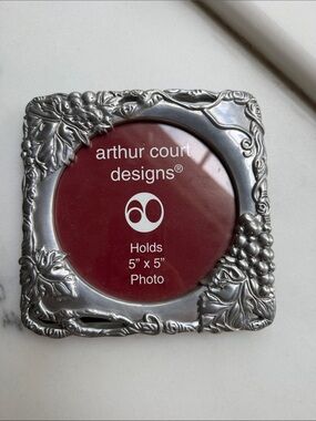 Arthur Court Silver Grapevine Square Frame with Round Opening
